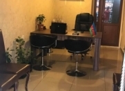 İcarəyə verilir 2 otaqlı 45 m2 ofis İnşaatçılar m.