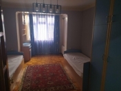 İcarəyə verilir 3 otaqlı 90 m2 köhnə tikili Zabitlər parkı