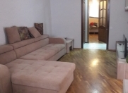 Satılır 2 otaqlı 60 m2 köhnə tikili İnşaatçılar m.