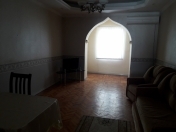 Satılır 2 otaqlı 60 m2 köhnə tikili Hüseyn Cavid parkı