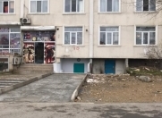 Satılır 2 otaqlı 82.2 m2 köhnə tikili Hərbi Hospital