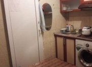 İcarəyə verilir 1 otaqlı 27 m2 köhnə tikili Heydər Əliyev Mərkəzi