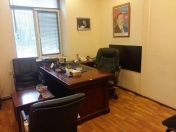İcarəyə verilir 3 otaqlı 80 m2 ofis Nizami m.
