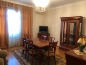 İcarəyə verilir 3 otaqlı 125 m2 yeni tikili İnşaatçılar m.