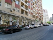 Satılır 3 otaqlı 100 m2 köhnə tikili Nizami m.