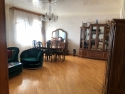 Satılır 5 otaqlı 120 m2 köhnə tikili 8 mkr