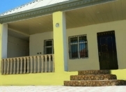 Satılır 3 otaqlı 250 m2 həyət evi Binə