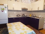 Satılır 4 otaqlı 200 m2 həyət evi Binə