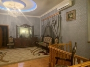 İcarəyə verilir 7 otaqlı 300 m2 bağ evi Şüvəlan Park ticarət mərkəzi