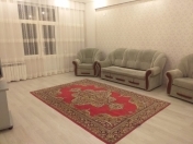 İcarəyə verilir 3 otaqlı 115 m2 yeni tikili 4 mkr