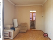 Satılır 2 otaqlı 45 m2 köhnə tikili Yeni Yasamal