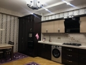 İcarəyə verilir 3 otaqlı 173 m2 yeni tikili Şah İsmayıl Xətai m.