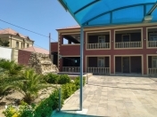 İcarəyə verilir 4 otaqlı 180 m2 bağ evi Şüvəlan