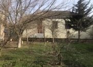 Satılır 4 otaqlı 200 m2 həyət evi Y.Ramana
