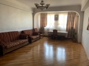 Satılır 3 otaqlı 135 m2 yeni tikili Azadlıq prospekti m.