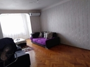 Satılır 3 otaqlı 83 m2 köhnə tikili İnşaatçılar m.