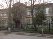 Satılır 3 otaqlı 70 m2 köhnə tikili Yasamal r.