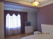 İcarəyə verilir 4 otaqlı 200 m2 yeni tikili Nizami m.