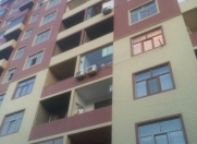 Satılır 2 otaqlı 90 m2 yeni tikili Memar Əcəmi m.