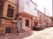 Satılır 3 otaqlı 80 m2 həyət evi Axundov bağı