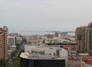 Satılır 7 otaqlı 350 m2 yeni tikili 28 May m.