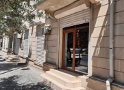 İcarəyə verilir 2 otaqlı 90 m2 ofis Şah İsmayıl Xətai m.