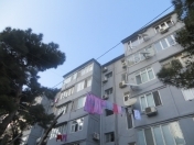 Satılır 1 otaqlı 33 m2 köhnə tikili Elit ticarət mərkəzi