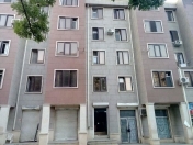 Satılır 3 otaqlı 80 m2 ofis Elmlər Akademiyası m.