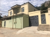 Satılır 8 otaqlı 300 m2 həyət evi Qaraçuxur