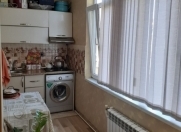 Satılır 2 otaqlı 50 m2 köhnə tikili İnşaatçılar m.