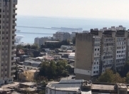 İcarəyə verilir 3 otaqlı 144 m2 yeni tikili Yasamal r.