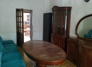 İcarəyə verilir 2 otaqlı 57 m2 köhnə tikili Hüseyn Cavid parkı