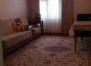Satılır 2 otaqlı 60 m2 köhnə tikili Elmlər Akademiyası m.