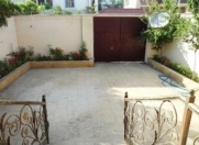 Satılır 5 otaqlı 200 m2 həyət evi Bakıxanov