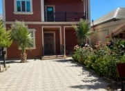 İcarəyə verilir 6 otaqlı 200 m2 bağ evi Ramana
