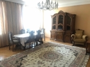 İcarəyə verilir 3 otaqlı 130 m2 yeni tikili Nəsimi r.