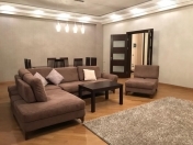 İcarəyə verilir 3 otaqlı 110 m2 yeni tikili Qara Qarayev m.