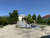 Satılır 7 otaqlı 480 m2 bağ evi Mərdəkan