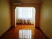 Satılır 2 otaqlı 65 m2 köhnə tikili 8 mkr