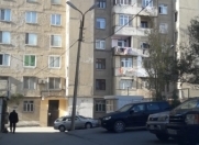 Satılır 5 otaqlı 100 m2 köhnə tikili Y.Günəşli
