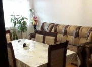 Satılır 3 otaqlı 80 m2 köhnə tikili Əhmədli m.