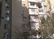 Satılır 4 otaqlı 120 m2 köhnə tikili 3 mkr