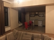 İcarəyə verilir 2 otaqlı 80 m2 yeni tikili Şah İsmayıl Xətai m.