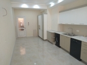 Satılır 3 otaqlı 140 m2 yeni tikili Nəsimi bazarı