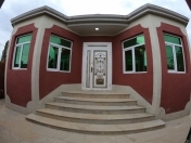Satılır 3 otaqlı 102 m2 həyət evi Albalı