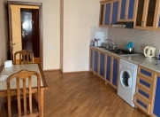 İcarəyə verilir 2 otaqlı 100 m2 yeni tikili 28 May m.