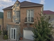 Satılır 6 otaqlı 350 m2 həyət evi Ramana