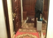 Satılır 3 otaqlı 70 m2 köhnə tikili İnşaatçılar m.