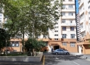 Satılır 6 otaqlı 160 m2 obyekt Ayna Sultanova heykəli