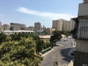 Satılır 3 otaqlı 70 m2 köhnə tikili İnşaatçılar m.